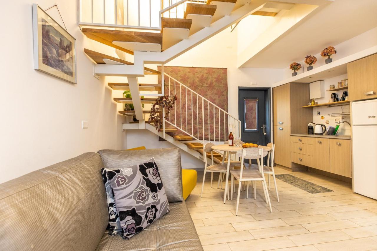 Nuriel Fruit & Guest House Sheʼar Yashuv Екстериор снимка