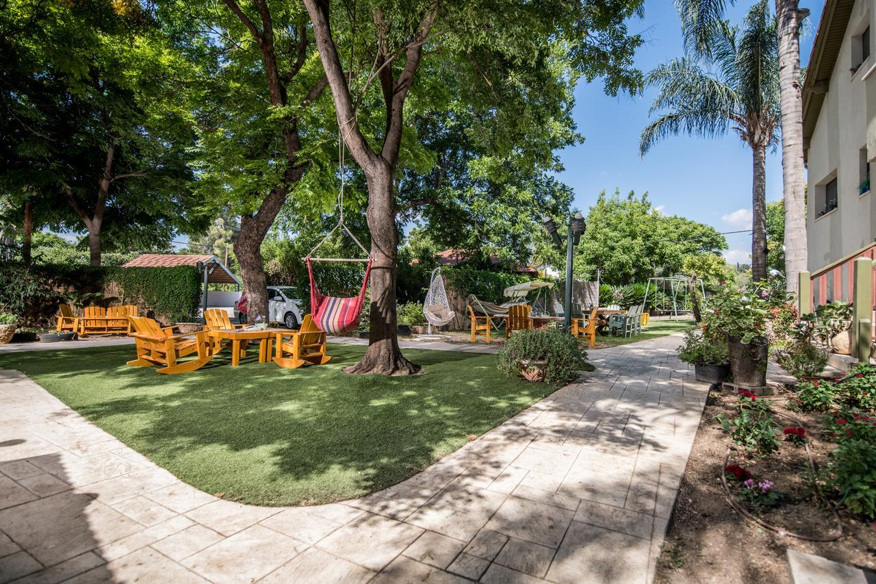 Nuriel Fruit & Guest House Sheʼar Yashuv Екстериор снимка